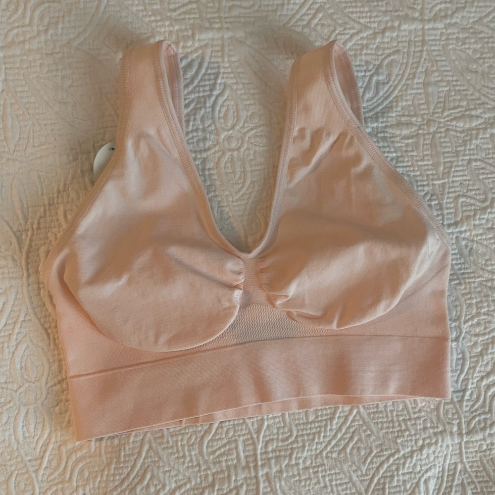 NWT Barely There Bralette size Large